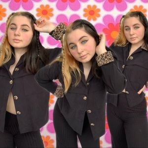 Meet your Posher, Mia